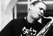 Gilad Atzmon wird mit dem Orient House Ensemble spielen. Foto: Archiv