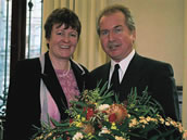 Magdalene Linz mit ihrem Amtsvorgänger Johannes M. Metzger. Foto: ABDA