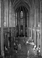 In der Friedrichswerderschen Kirche stehen Skulpturen von Johann Gottfried Schadow, Christian Daniel Rauch, Emil Wolff, Friedrich Tieck und anderen. Foto: Martin Hufner