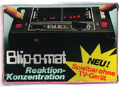 KomBlip war der Versuch des Spielzeugherstellers Tomy mit einer mechanischen Taschenspielumsetzung von Pong den Boom der Heimvideospiele-Konsolen zu nutzen. Bildnachweis: Scan Jens Brinkmann.mentar