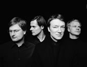 Wie aus Stein gehauen: „Blumfeld“. Foto: Martin Eberle