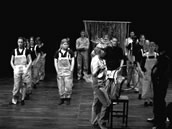 Tanz- und Theaterprojekt an der Gesamtschule im Brandenburgischen Glöwen. Foto: Rundfunk-Sinfonieorchester Berlin